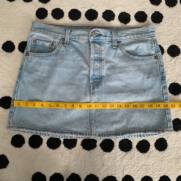 Levi's Icon Jean Skirt Size 29 Blue Distressed Denim Button Fly Casual Boho Mini - Picture 10 of 11